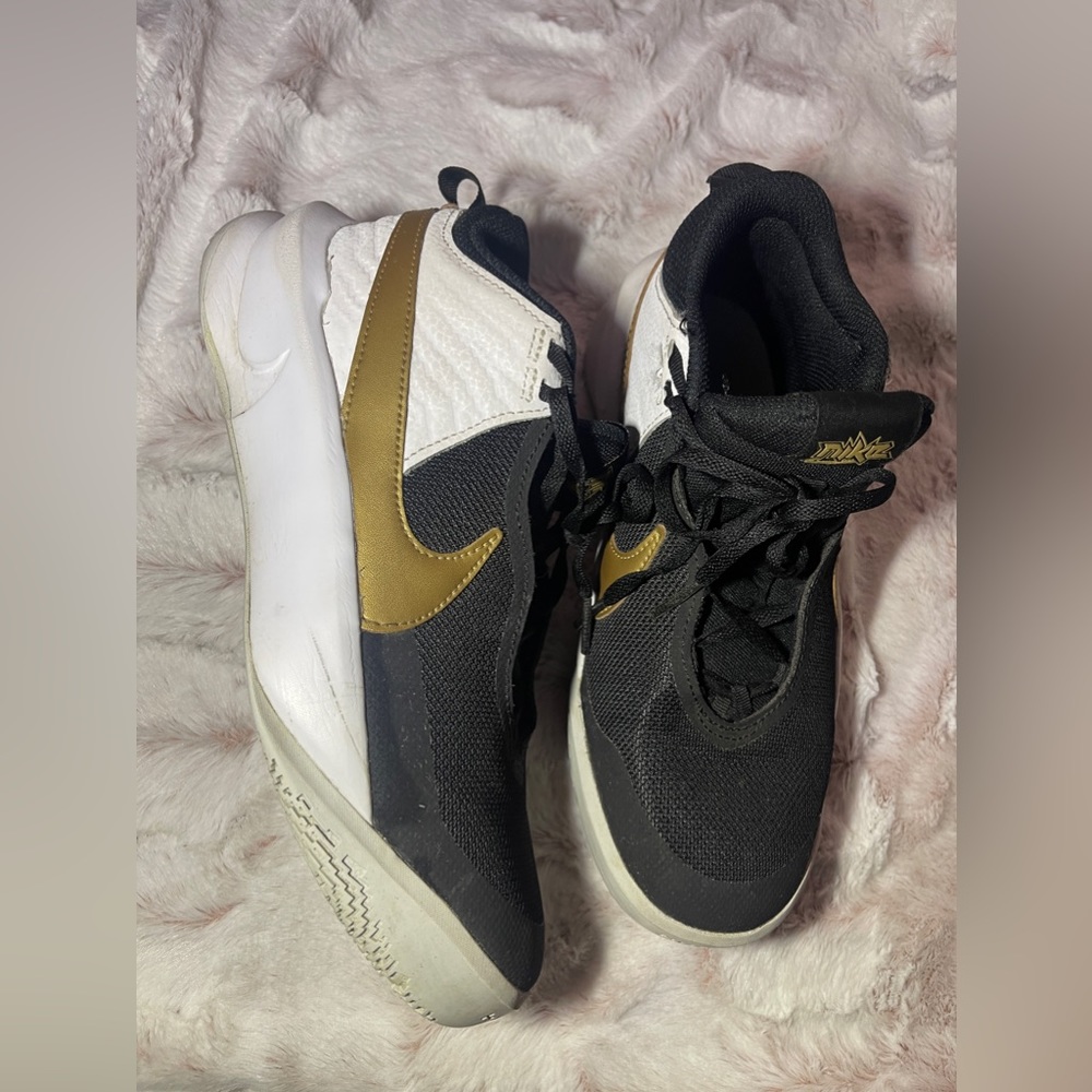 Used Nike shoes
